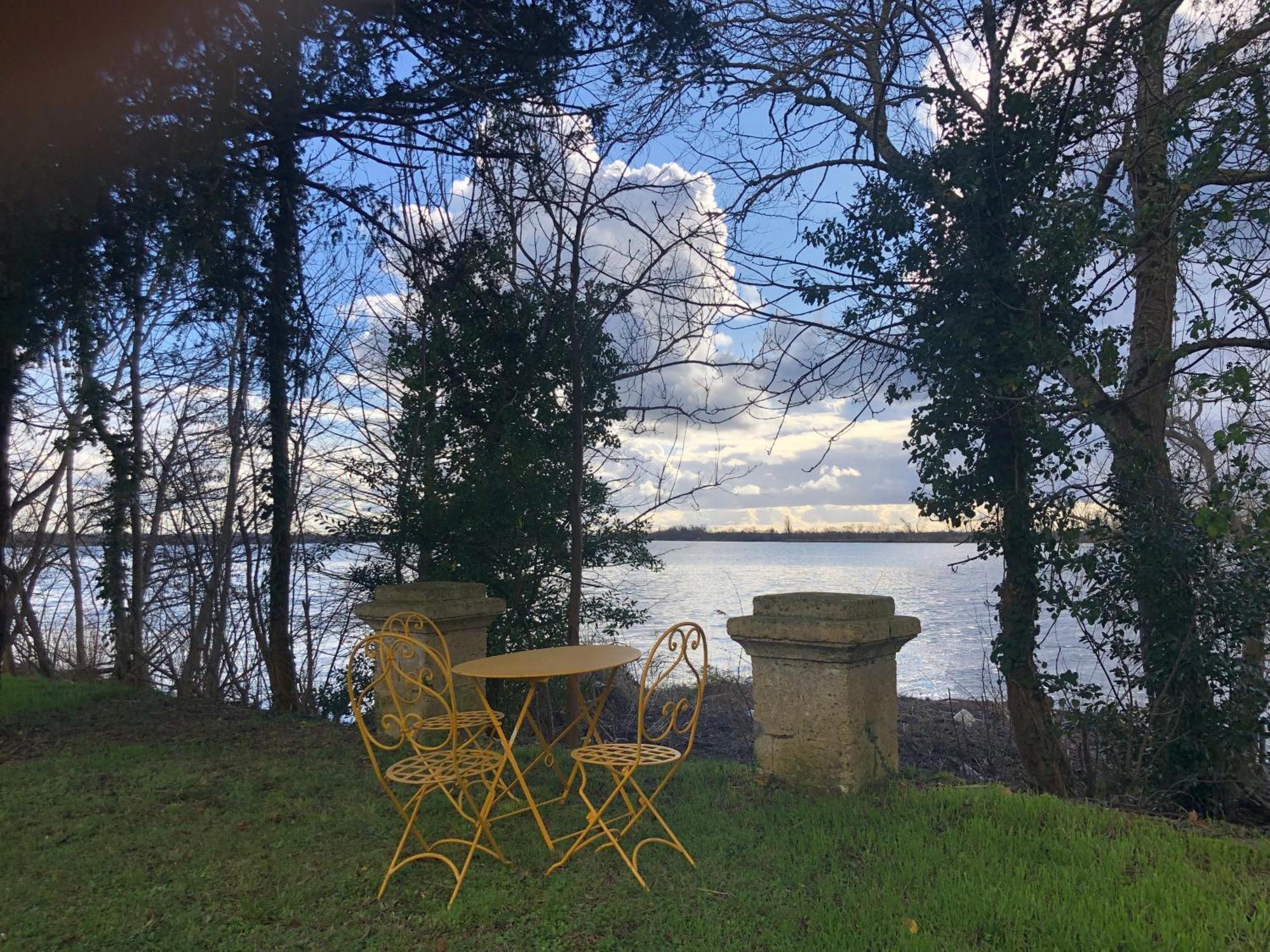 Les Rives De Port Neuf Villa Saint-André-de-Cubzac Екстериор снимка